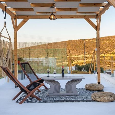 Milos Guesthouse Triovasálos المظهر الخارجي الصورة
