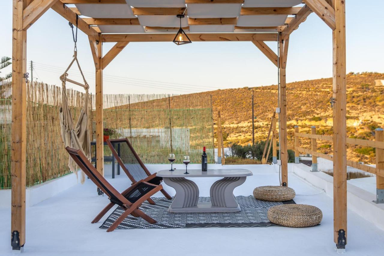 Milos Guesthouse Triovasálos المظهر الخارجي الصورة